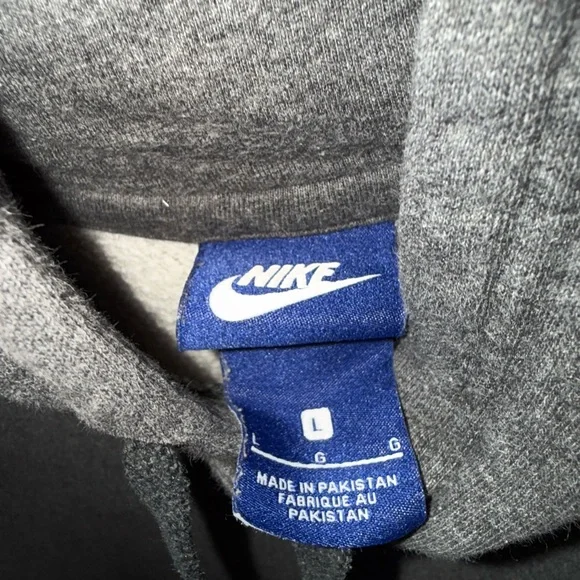 Nike Men's Gray Hoodie - Picture 3 of 3